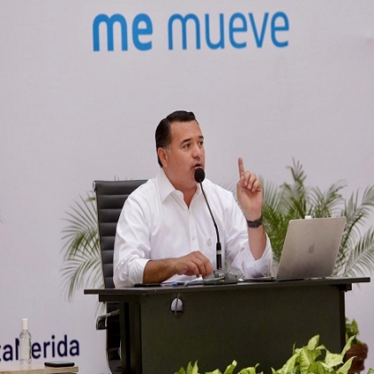 El alcalde Renán Barrera prioriza apoyos a la economía de locatarios de los mercados municipales y oferentes en parques públicos