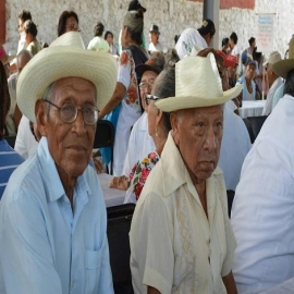 Ofrecen pensiones a abuelitos yucatecos que laboraron en Estados Unidos