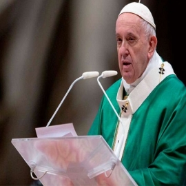 El Papa invita a leer todos los días un fragmento de la Biblia