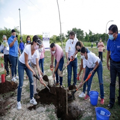 Ayuntamiento de Mérida, el Gobierno del Estado y Club Rotarios Mérida realizan la arborización “Duelo Verde Rotario”