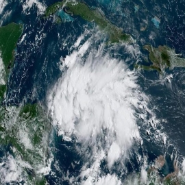 Emiten alerta verde en Quintana Roo por depresión tropical Catorce