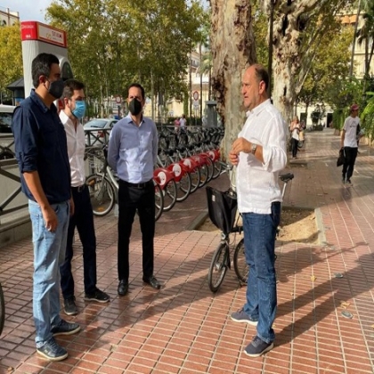 El Gobernador Mauricio Vila Dosal conoce en Sevilla las acciones que la colocan entre las mejores ciudades en el mundo para ciclistas y peatones