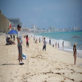 No se han entregado playas a particulares, afirma AMLO; habla de Playa del Carmen