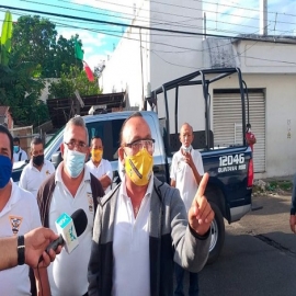 Taxistas se agarran a golpes por la dirigencia de sindicato en Chetumal