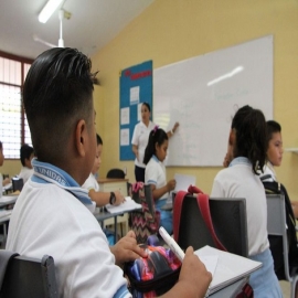 Federación debe más de 15 millones de pesos a maestros de Quintana Roo