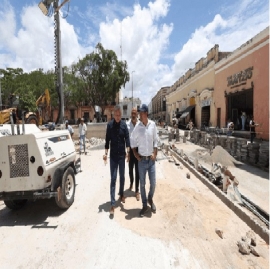 Avanzan los trabajos de remodelación de la Plaza Grande de Mérida
