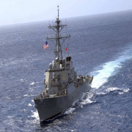 "Céntrense en la lucha contra el covid-19": China "expulsa" un buque de EE.UU. de "sus aguas territoriales"