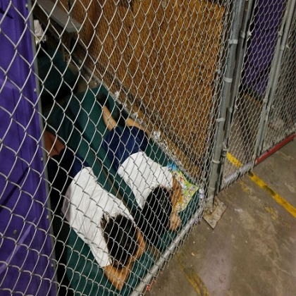 Biden reactiva el centro de detención para niños migrantes