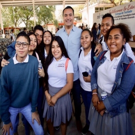 El alcalde Renán Barrera Concha encabeza más acciones en beneficio de los jóvenes meridanos