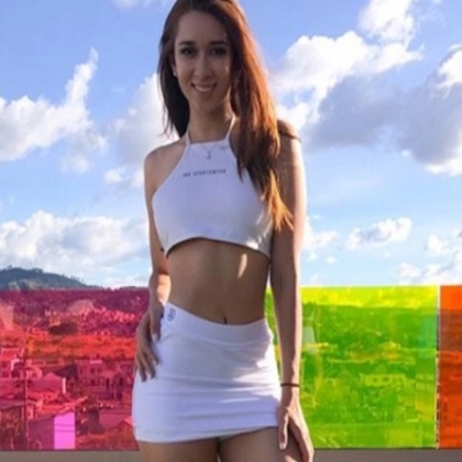 ¡La competencia de Yanet García! La “chica del clima” en Honduras presume sexy cintura