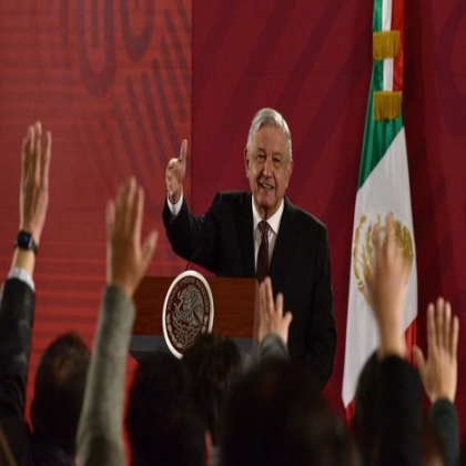 No habrá reformas que atenten contra la libertad de expresión, promete AMLO