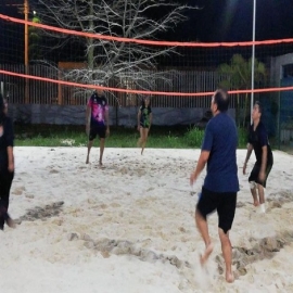 Regresan las actividades a las canchas de volibol de playa en Chetumal